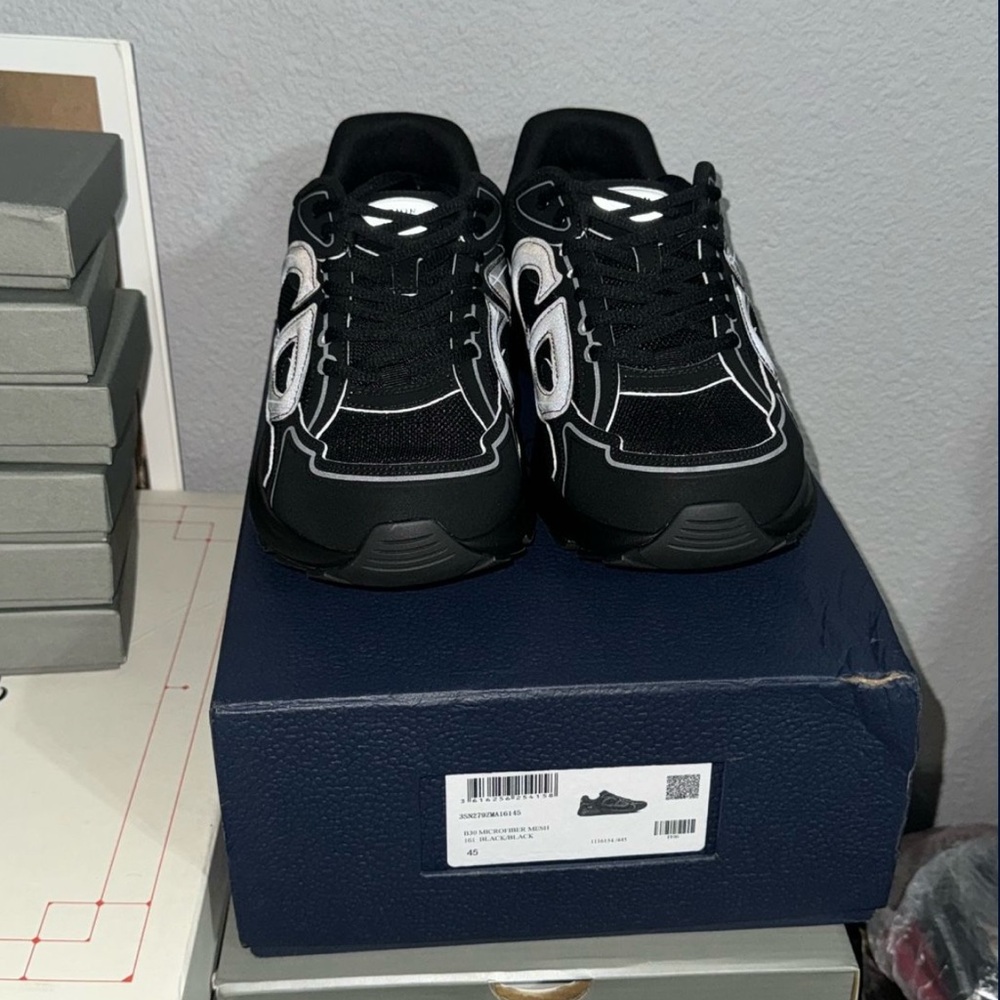 B30 DIOR FASHION SNEAKER - Picture 4 of 4